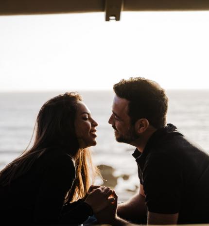 Az online térben is többnyire azt kapod a másik embertől, ahogyan tudat alatt magaddal bánsz