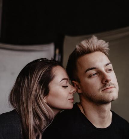 Miért kötődik gyorsabban érzelmileg egy nő?