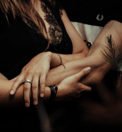 A rettegett magány - Mi áll a kapcsolatfüggőség hátterében?