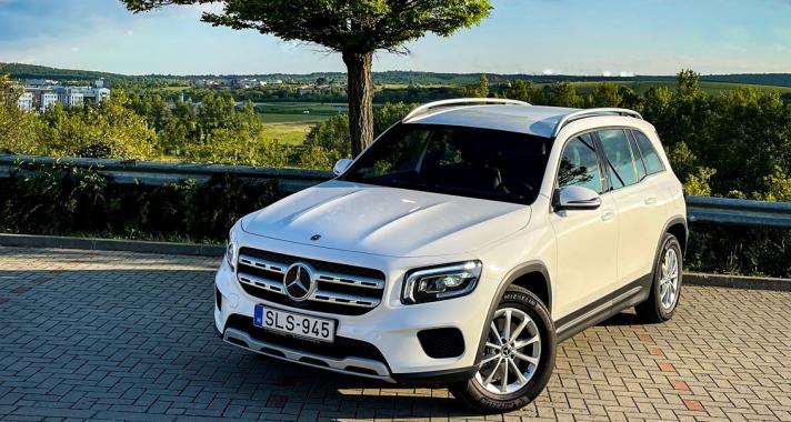 Alaptípus Mercedes módra, avagy 3 gyerek és a 3 ágú csillag – Mercedes GLB 180d