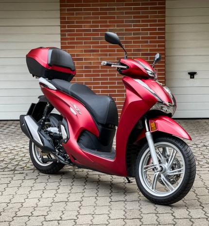 Futárok álma – Honda SH350I