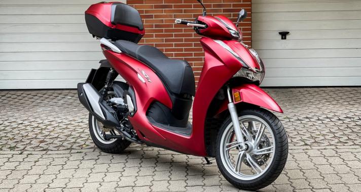 Futárok álma – Honda SH350I