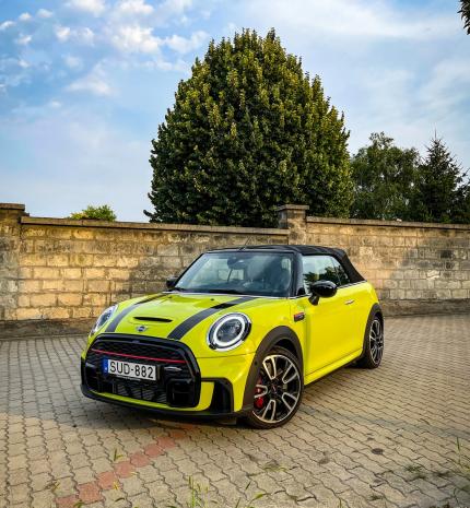 Csak az élvezet végett – Mini JCW Cabrio 2021
