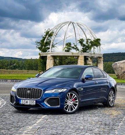 A brit stílus örök – Jaguar XF 2.0 mild-hybrid dízel