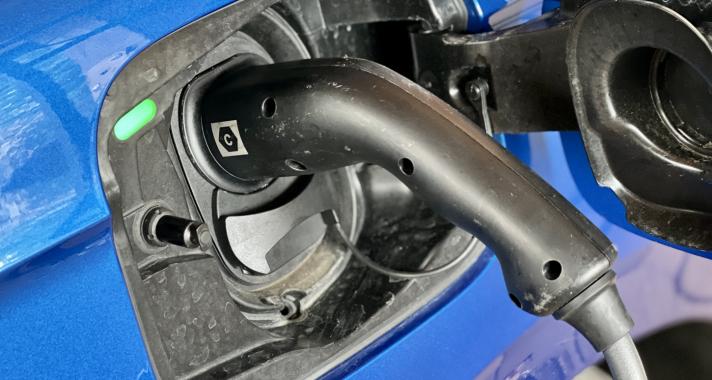 Honnan jön a haszon, avagy az elektromos autózás árnyoldala.
