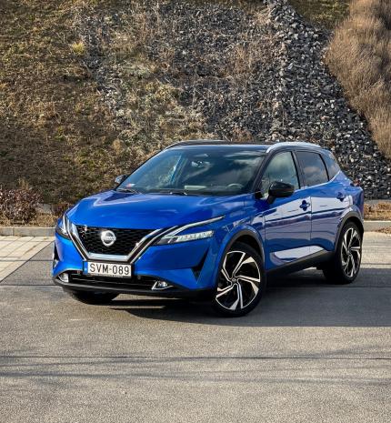 Tovább emeli a szintet – Nissan Qashqai 1.3 DIG-T Mild Hybrid Tekna+