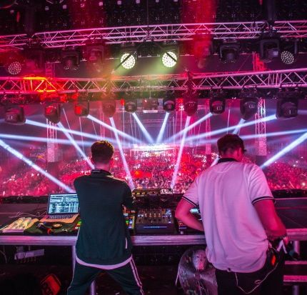 Teljes a Szigeten Ticketswap Party Aréna programja