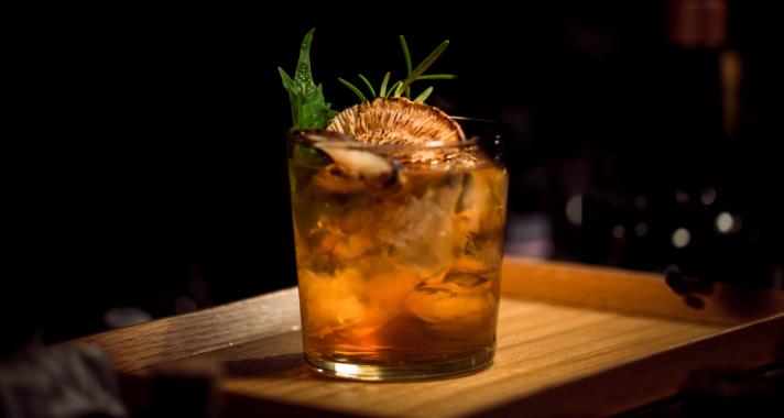 Koktél, ami férfias? Dobd fel az nyári estéket whiskykoktélokkal!