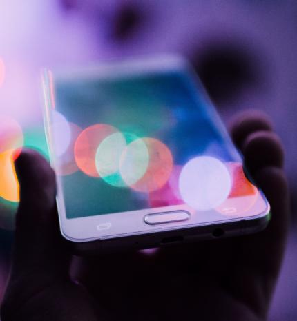Hight tech - Ezért káros egész nap a mobilod kijelzőjét nézni