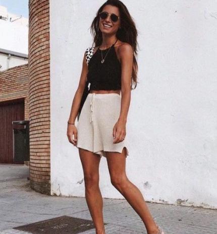 Stílusiskola: így viselj crop topokat