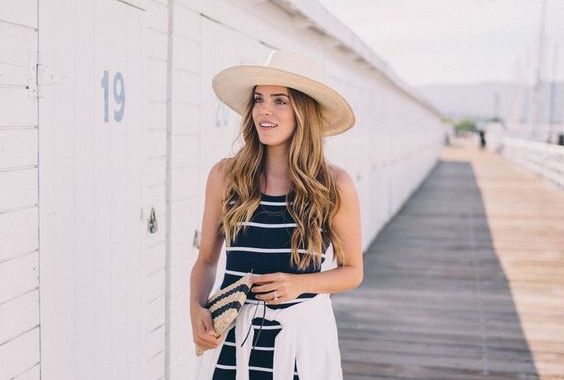 Stílusiskola: mindenképpen be kell szerezned egy csíkos ruhát