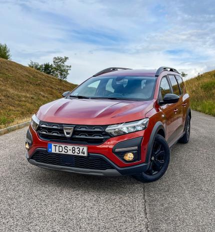 Csak az imidzse a konkurencia – Dacia Jogger TCe 110 Extreme