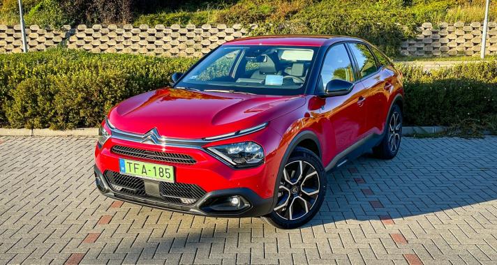 Egyedül a csapatban – CITROËN ë-C4
