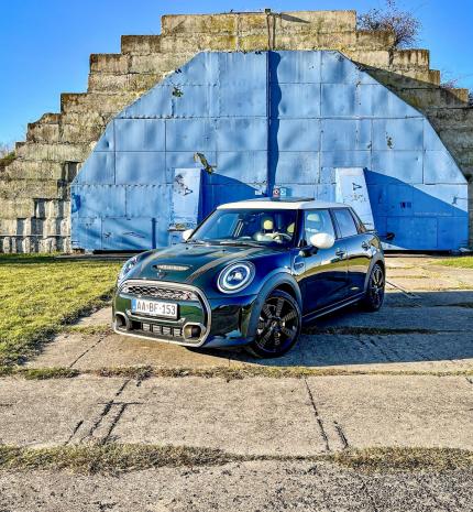 Élményekkel zsúfolva – Mini Cooper S 5 ajtós Resolute Edition