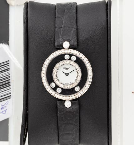 Luxusóra PET palackból, drágakövek etikus forrásból - Az ékszeripar is lehet fenntartható