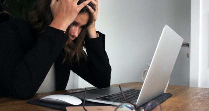 Amikor muszáj változtatni az életeden - ezek a burnout jelei