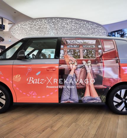 Ez lesz a nyár legvagányabb kollaborációja: Kalandos utazásra hív a Batz x REKAVAGO x VW közös projektje