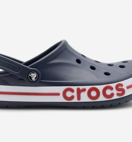 Miért olyan népszerűek a Crocs cipők?
