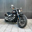 Vulkánkitörés – Harley Davidson Breakout 117 - Autó & Motor, divat, életmód, stílus