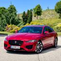 Autó & Motor - Lehet benne hibát találni, de tényleg szükséges? – Jaguar XE P300 AWD