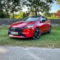 Kettő van belőle – 2023 Mazda 2 Homura Aka G115 - Autó & Motor, divat, életmód, stílus
