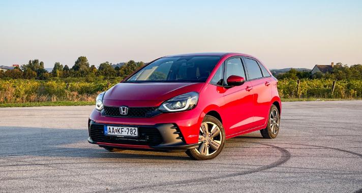 Kívül kicsi, belül nagy – Honda Jazz 1.5 i-MMD Hybrid Advance