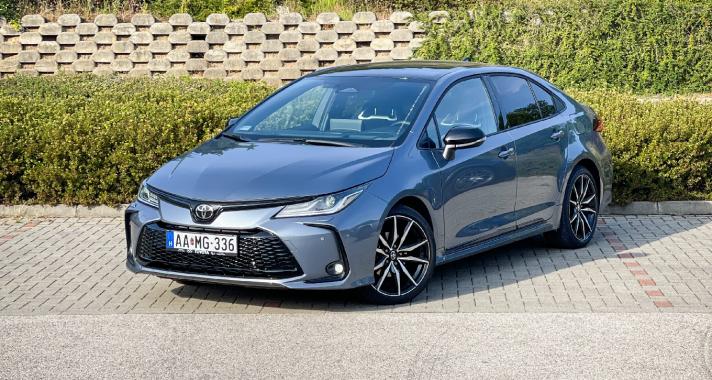 A középkategória állampapírja – Toyota Corolla Sedan 1.8 Hybrid 140 GR Sport