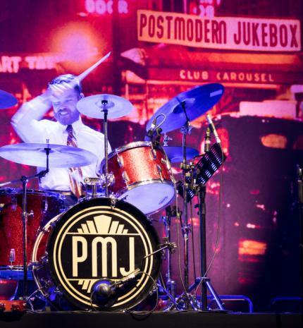 Mai slágerek, tegnapi hangulatban - a Postmodern Jukebox hatalmas '20 -as éveket idéző koncertet adott Budapesten