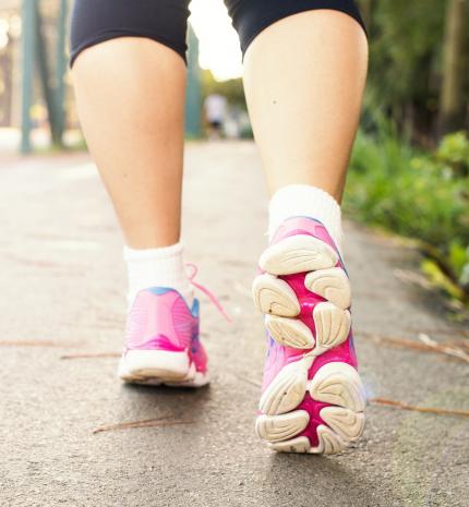 Sneakerek akciósan a Black Friday 2023 alkalmával