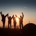 A barátság sem bír el mindent - Keresd a nőt!, divat, életmód, stílus