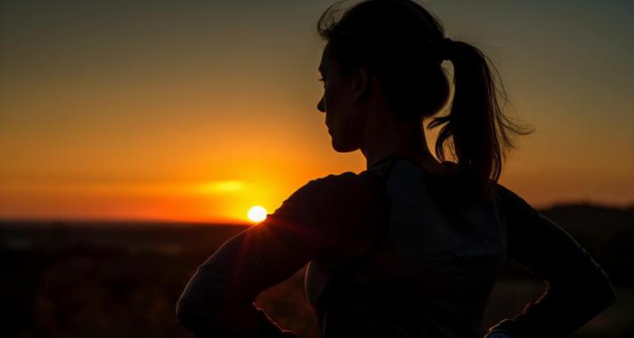 Ahhoz, hogy szerethetőnek érezzük magunkat, nem az a feltétele, hogy kívülről folyamatosan elismerjenek