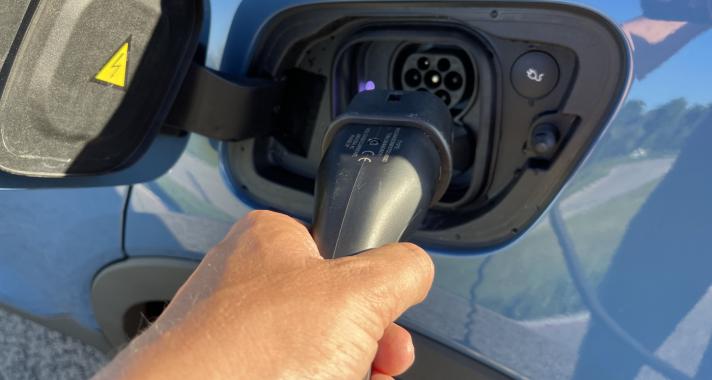 Nyisd ki a szemed és számolj! – Az elektromos autózásról, hogy lehessen min vitatkozni…