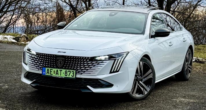 Sportosan elegáns, elegánsan sportos – Peugeot 508 GT Hybrid 225