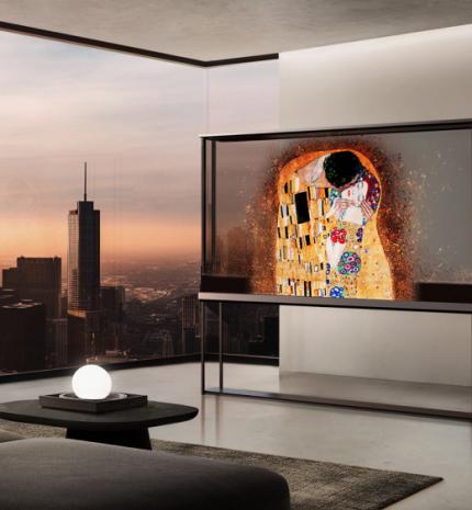  - A világ első átlátszó, vezeték nélküli OLED tévéjét mutatja be az LG Las Vegasban