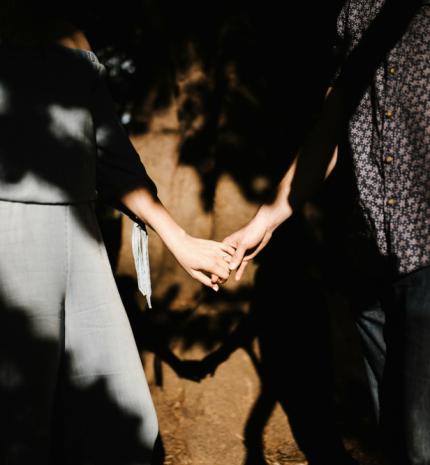 A börtön ablakába soha nem süt be a nap...