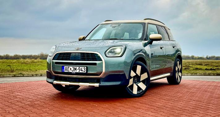 Magasan, boldogan, megújultan – Mini Countryman C Favoured Trim