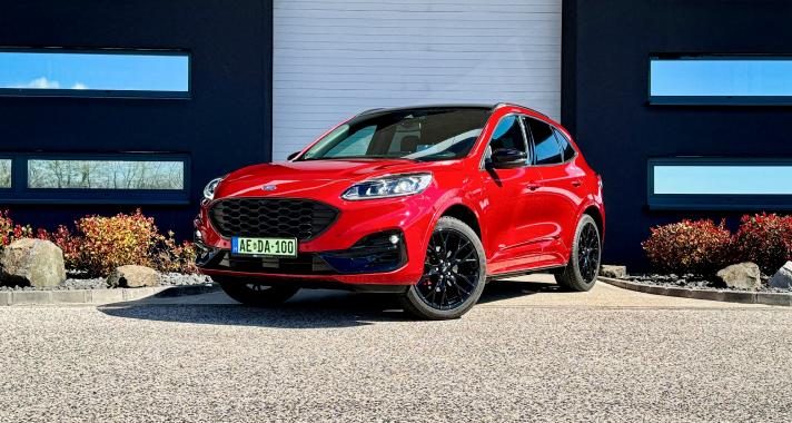 Attól, hogy nem fiatal, még ne írjuk le – Ford Kuga 2.5l Plug-In Hybrid AT FWD