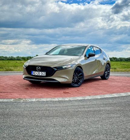 A régi igenis lehet új – Mazda 3 Nagisa
