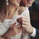 Divat & Stílus - Az esküvői szertartás legfontosabb kelléke a karikagyűrű - segítünk kiválasztani