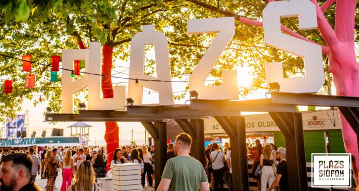 Egész héten Plázs