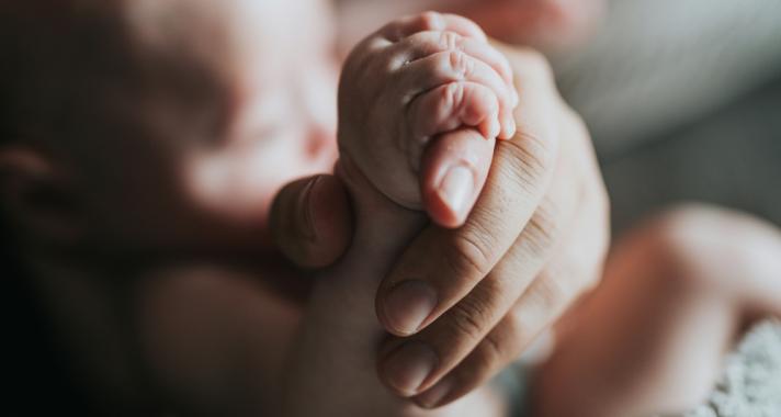 Justin és Hailey Bieber Boldogan Üdvözlik Új Fiukat, Jack Blues-t