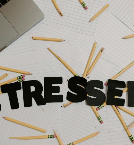 A kortizol veszélyei: Hogyan hat a stresszhormon a testünkre és mit tehetünk ellene?