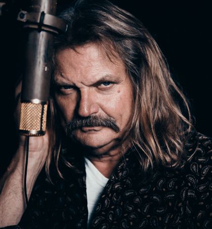 Megjelent a  Mandoki Soulmates, The Wanderer című dalhoz készült klipje