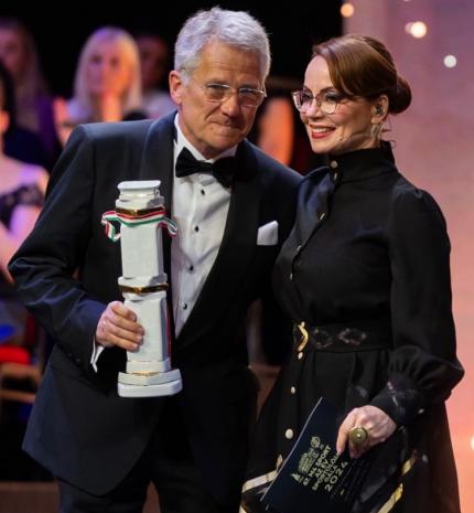 Kézműves művészeti alkotásokkal ismerték el az Év Sportolóit