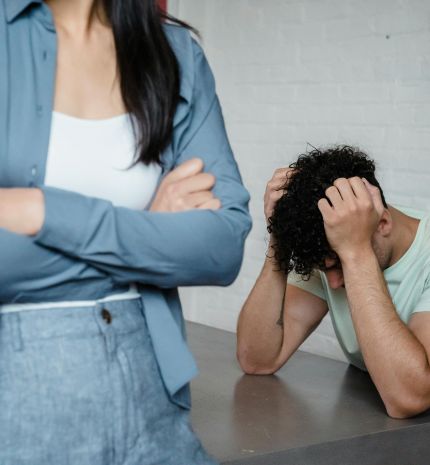 A viták művészete: mikor érdemes belekezdeni, és mikor jobb hátralépni?