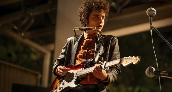 A Bob Dylan életét feldolgozó film Timothée Chalamet főszereplésével enged betekintést a zenészlegenda életébe