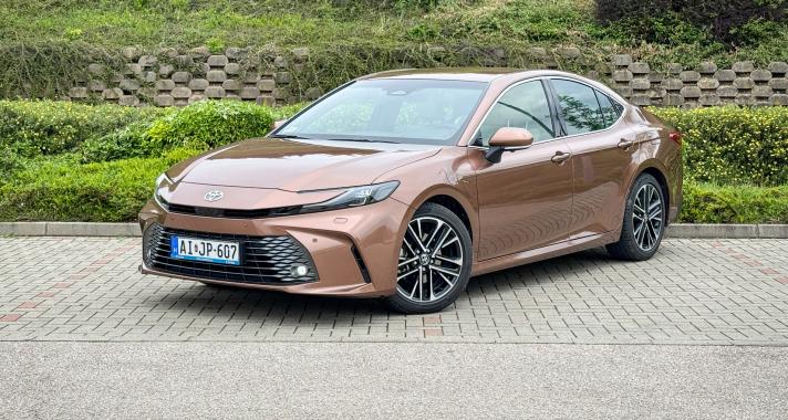 Nagy test, kis fogyasztás? Az új Toyota Camry