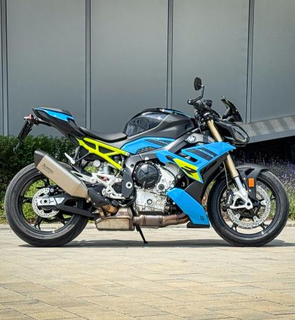 Autó & Motor - Az első lépcsőfok is magas az 1000-es BMW-k világában: 2025-ös BMW S1000R