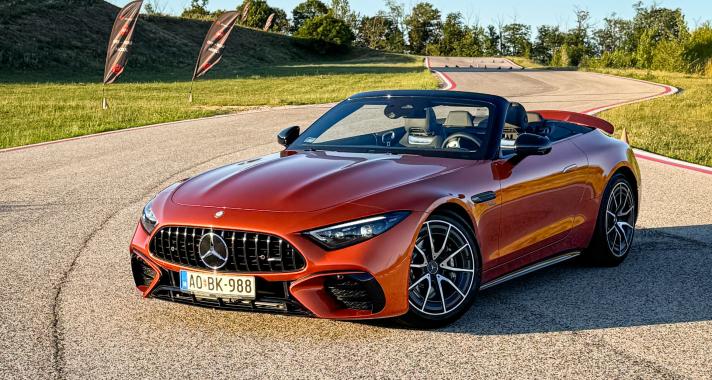 Könnyű és Finom - Mercedes-AMG SL43