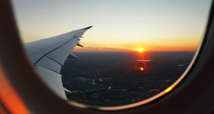 Poggyászpraktikák mellett biztosítással is készülünk a repülésre